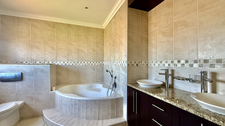 3 Bedroom Property for Sale in Summerstrand Eastern Cape